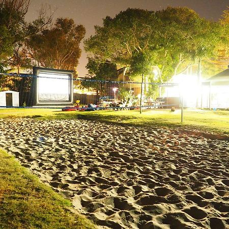 Backpackers Inn On The Beach Byron Bay Exterior foto